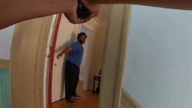 Photo of Watch As Bodycam Footage Shows Chicago Police Shoot Man Armed With A Knife In Englewood Apartment